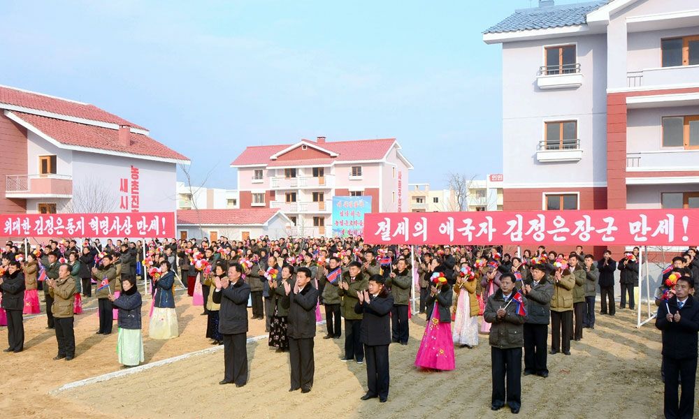 Farmers in DPRK Move into New Houses - Image 5