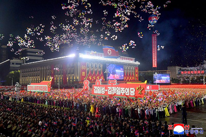 Public and torchlight processions climax celebrations of 80th founding anniversary of WPK - Image 9