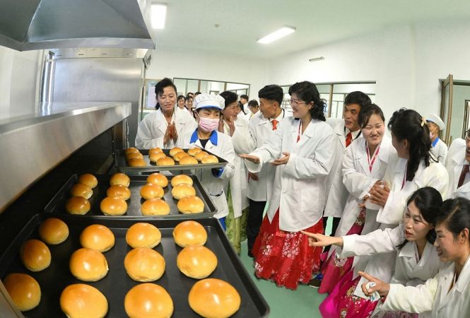 People of Jangphung County, Kaesong Municipality of DPRK Celebrate Inauguration of Regional-Industry Factories - Image 13