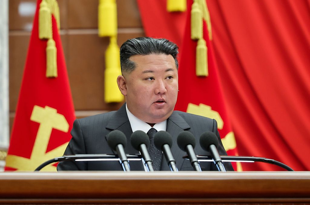 Second-day Sitting of 13th Plenary Meeting of Eighth Central Committee of WPK Held