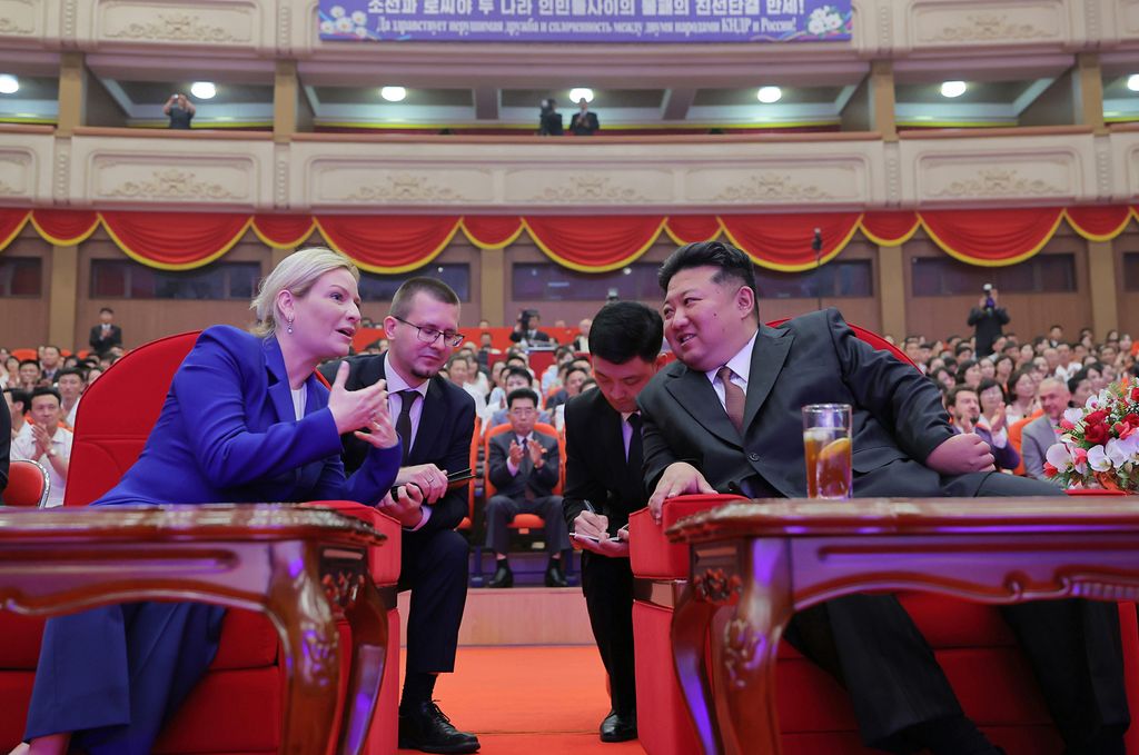 Respected Comrade Kim Jong Un Meets Russian Minister of Culture and Enjoys Art Performances - Image 8