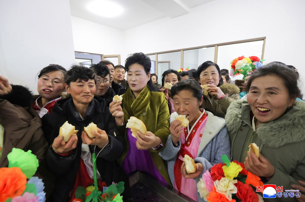 Today's News - Image 185