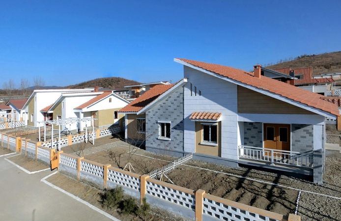 New Houses Built at Rural Village of Pyongyang - Image 4