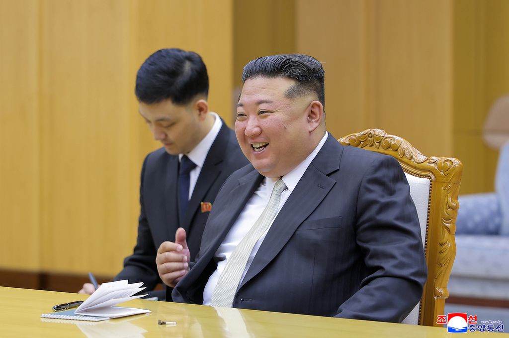 RespectedComrade Kim Jong Un meets speaker of State Duma of Russian Federation - Image 4