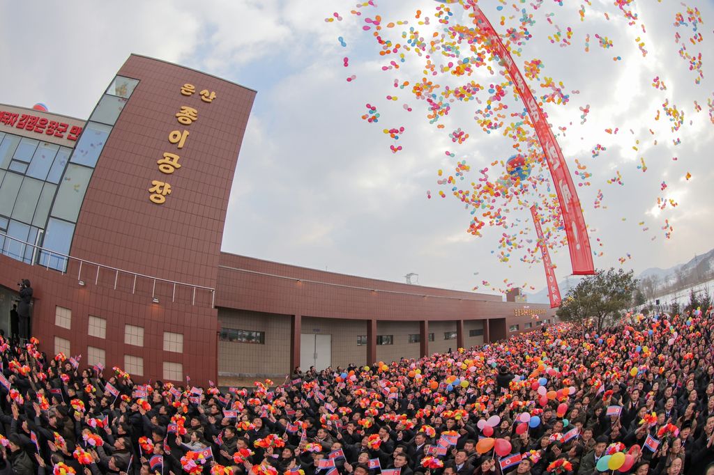 Unsan Paper Mill Inaugurated in South Phyongan Province - Image 11