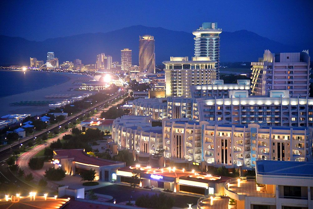 KCNA Report on Completion of Coastal Tourist Resort in Myongsasimni of Kalma Peninsula - Image 3