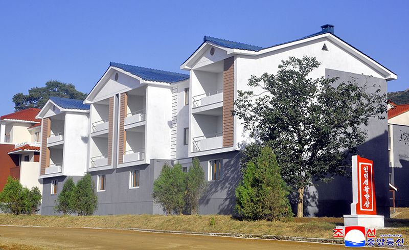 New houses built in Ongjin County, South Hwanghae Province - Image 5