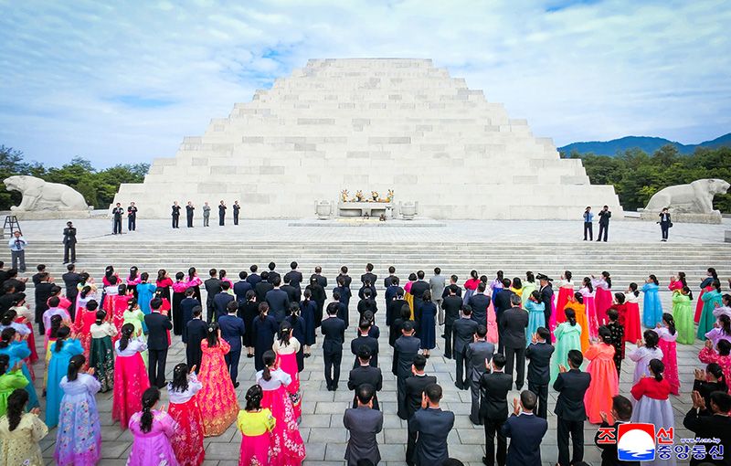 Today's News - Image 39