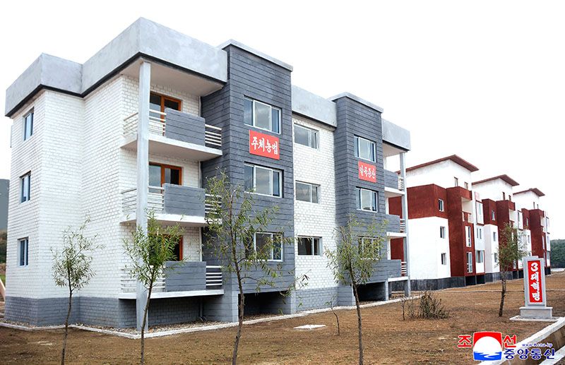 New houses built in North Phyongan Province - Image 2