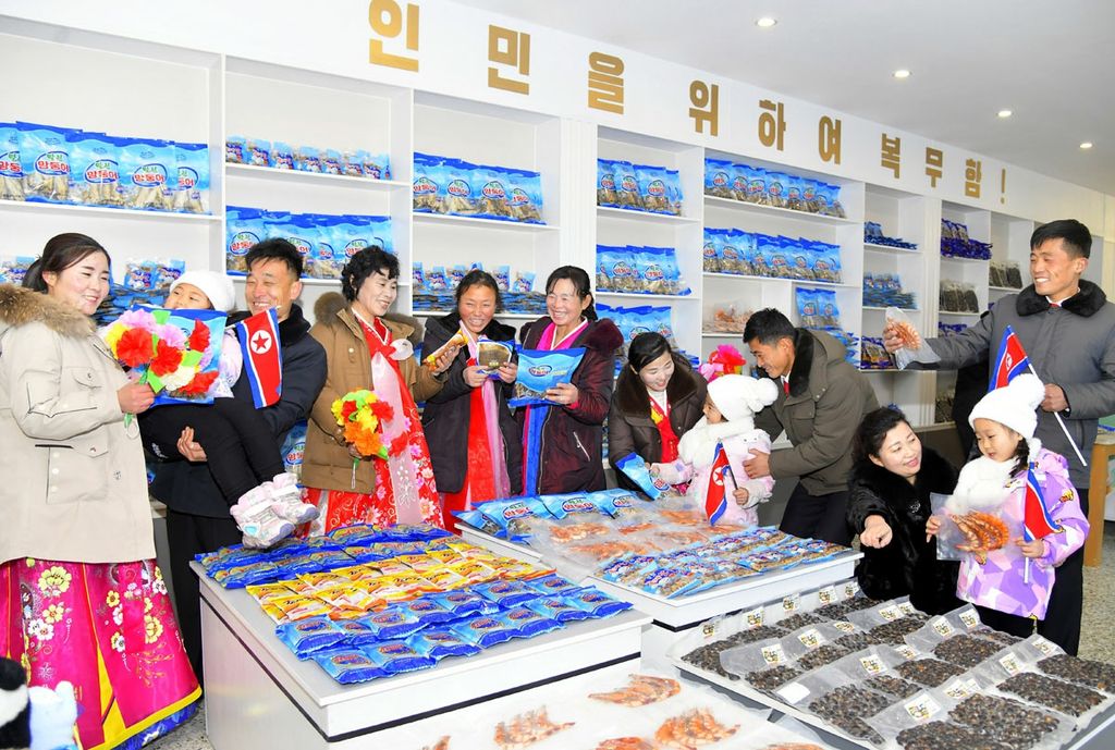 Inauguration Ceremony of Regional-Industry Factories Held in Yomju County - Image 18
