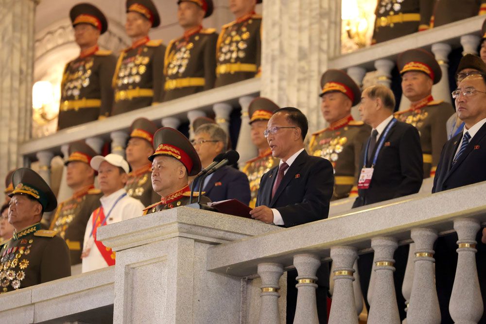Public Procession and Torchlight Gala Take Place in DPRK