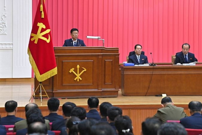 Enlarged Plenary Meetings of Pyongyang Municipal and Provincial Committees of WPK Held