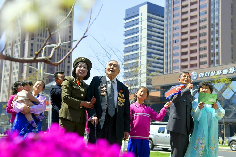 Citizens Move into New Flats in Hwasong Area of DPRK - Image 5