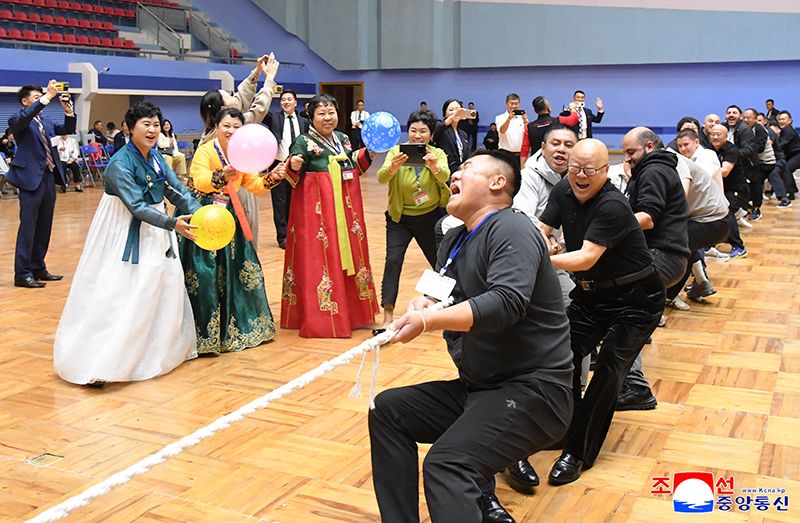 Participants in Kim Il Sung - Kim Jong Il Foundation Conference hold joint friendship gathering - Image 12