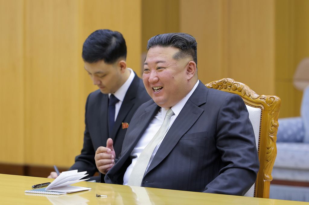 Respected Comrade Kim Jong Un Meets Speaker of State Duma of Russian Federation - Image 3