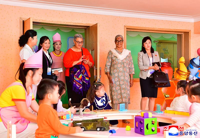 Chairwoman of Women's International Democratic Federation tours different places in Pyongyang - Image 4