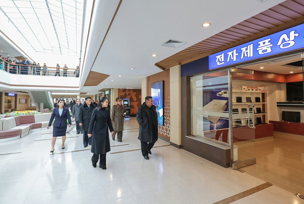 Inauguration Ceremony of Regional-industry Factories and Leisure Complex Held with Splendor in Kangdong County - Image 10