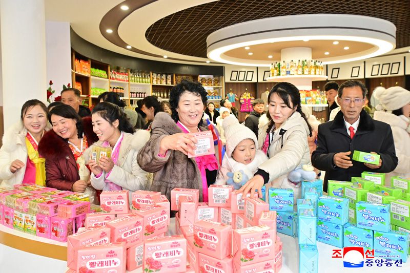 Today's News - Image 35