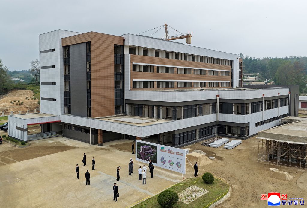 RespectedComrade Kim Jong Un gives field guidance at construction site of Kusong City Hospital - Image 3