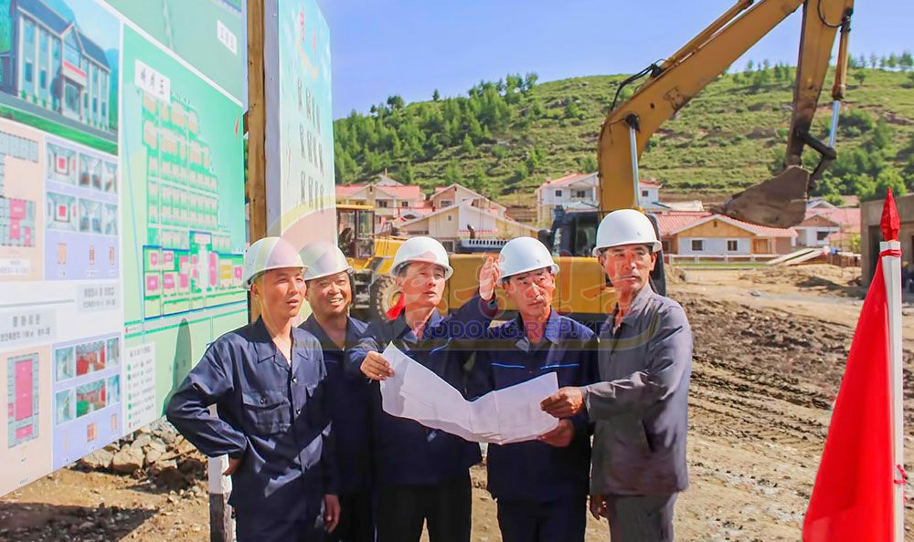 Party-member Battalions Make Successes in Construction