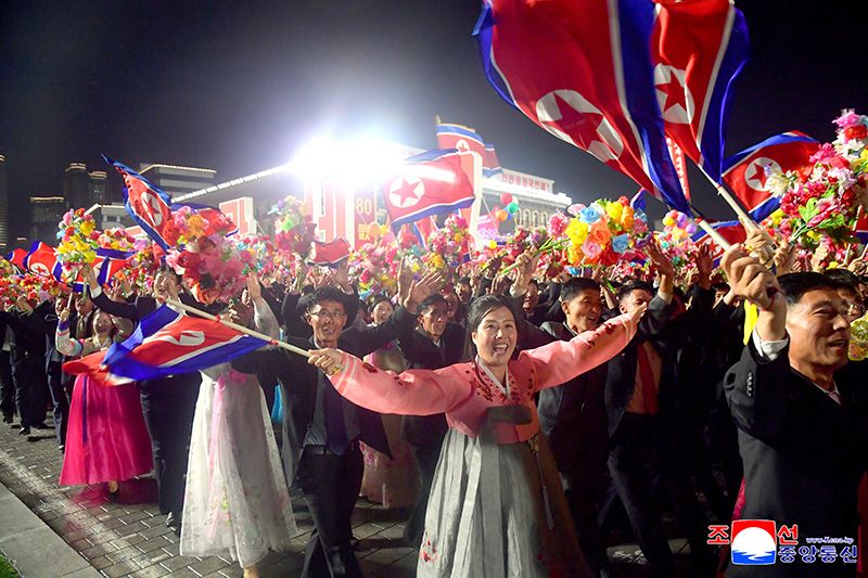 Public and torchlight processions climax celebrations of 80th founding anniversary of WPK - Image 4