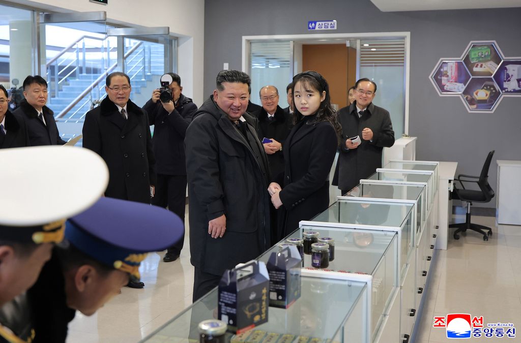 Today's News - Image 78