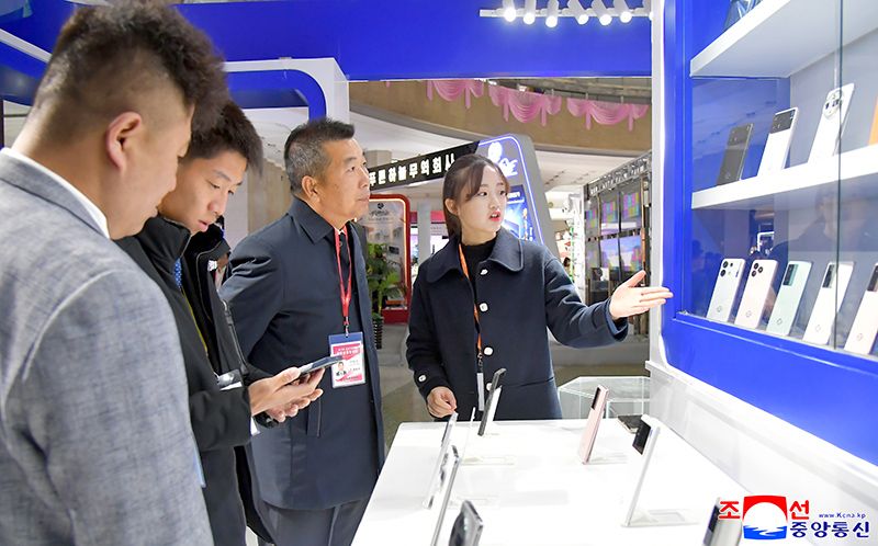 Pyongyang autumn international trade fair opens - Image 6
