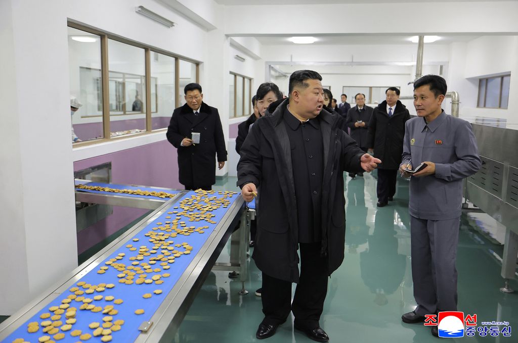 Today's News - Image 75