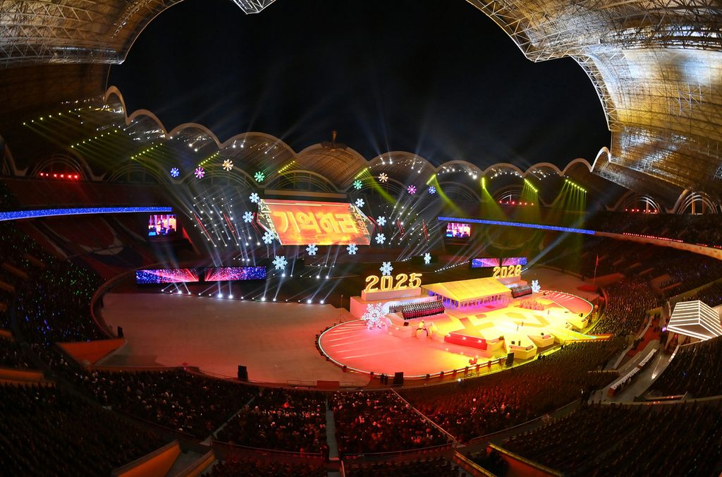 New Year Celebration Performance Given in DPRK - Image 19