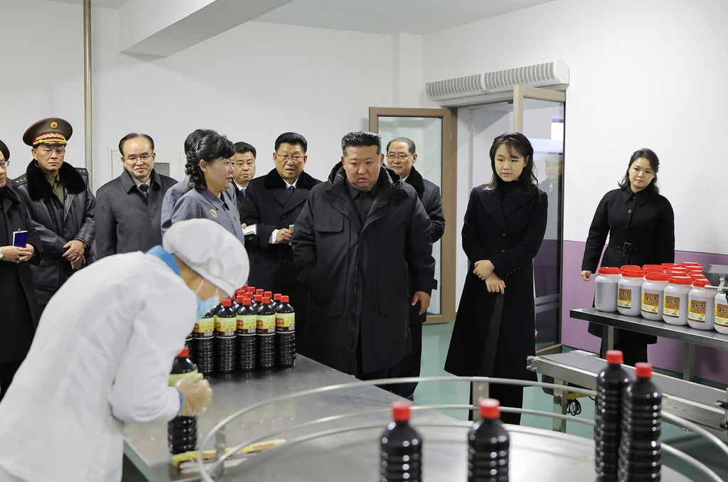 Inauguration Ceremony of Regional-industry Factories and Leisure Complex Held with Splendor in Kangdong County - Image 41