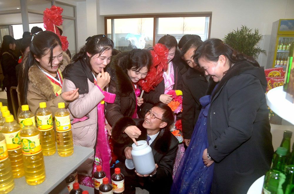 Regional-Industry Factories in Hwangju County Inaugurated - Image 20