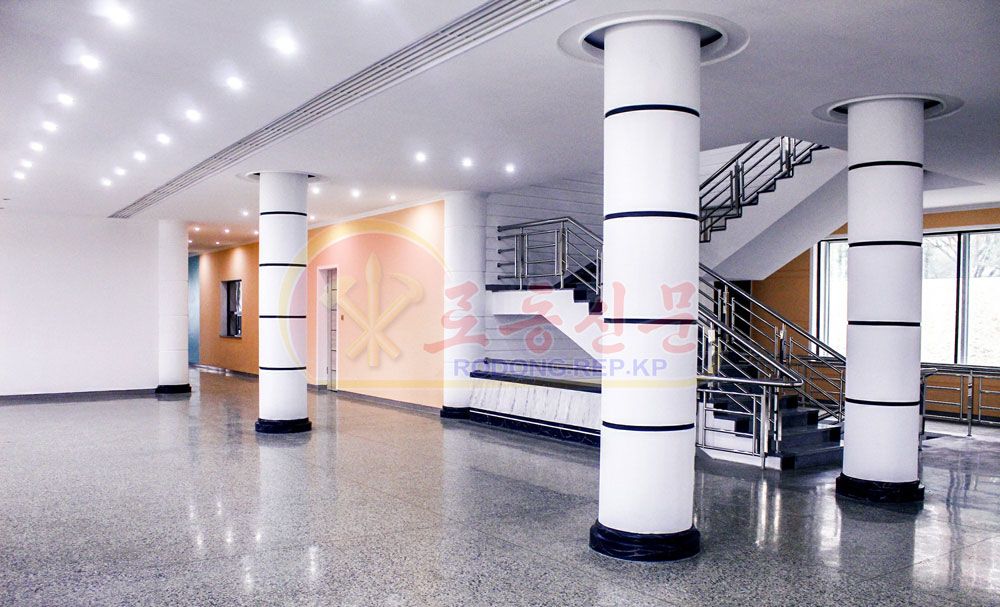 Peculiar Passenger Transport Base on Bank of Taedong River - Image 3