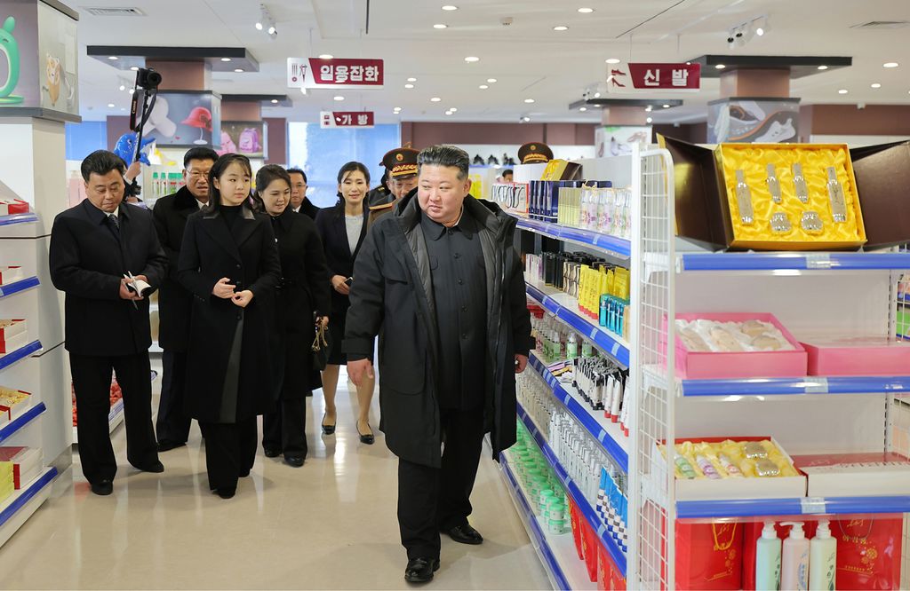 Inauguration Ceremony of Regional-industry Factories and Leisure Complex Held with Splendor in Kangdong County - Image 15