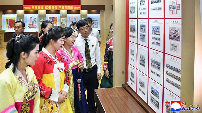 Stamp exhibition opens - Image 4