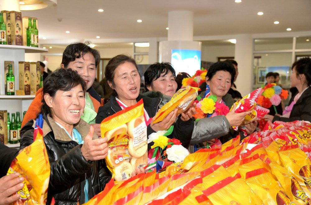 Regional-Industry Factories in Hwangju County Inaugurated - Image 14