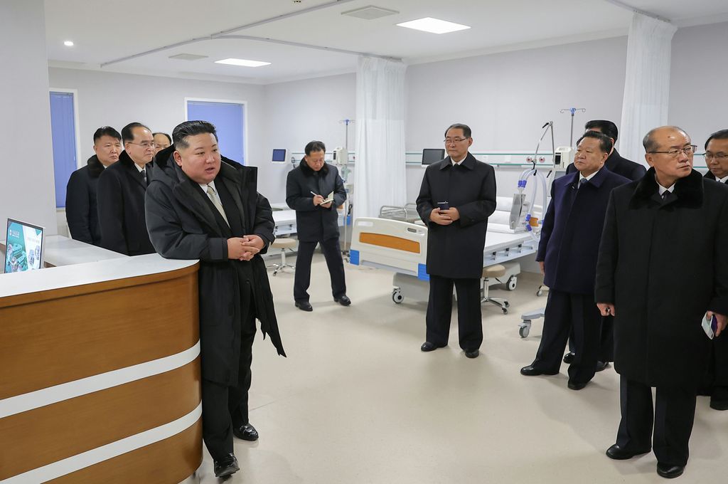 Inaugural Ceremony of Kusong City Hospital Held with Splendor - Image 12
