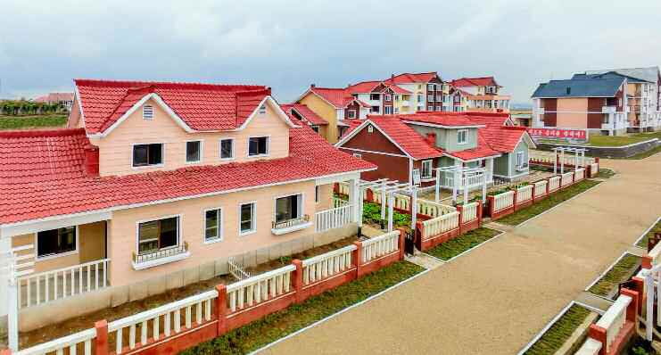 New Houses Built in Kangnam County
