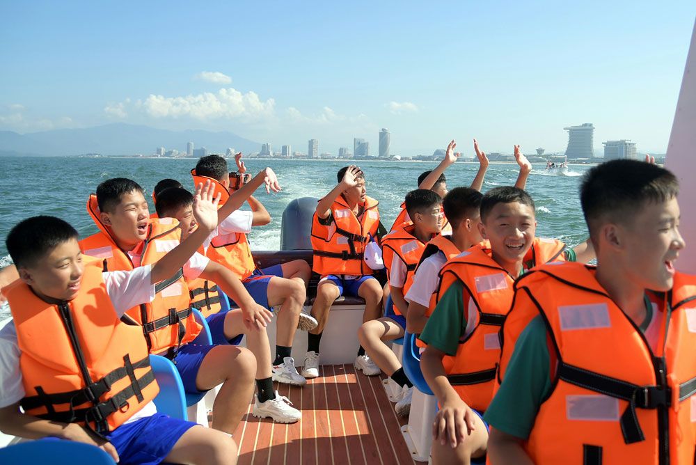 Students of Revolutionary Schools Spend Enjoyable Days in Wonsan Kalma Coastal Tourist Area - Image 13