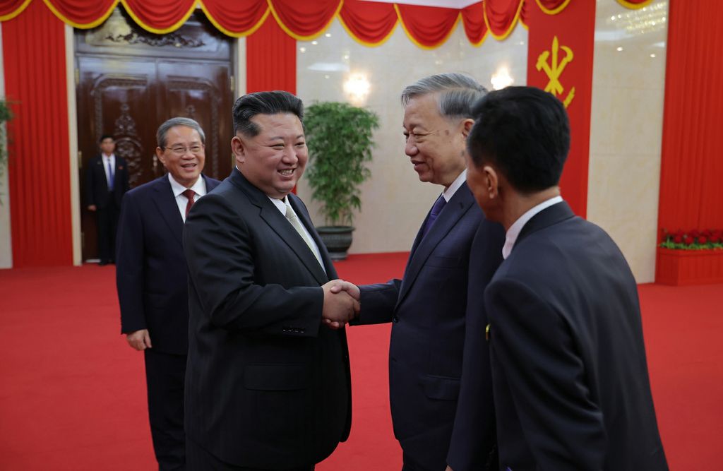 Grand Mass Gymnastics and Artistic Performance for Celebrating WPK Founding Anniversary Given in DPRK - Image 8