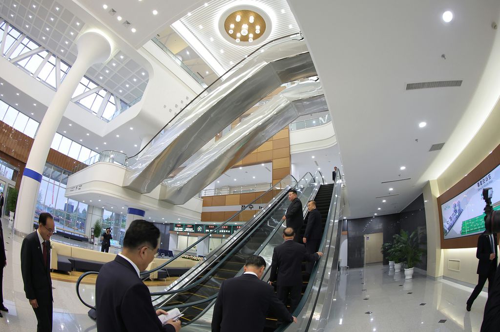 Monument to Love for People Built Thanks to Ardent Desire of WPK - Image 7