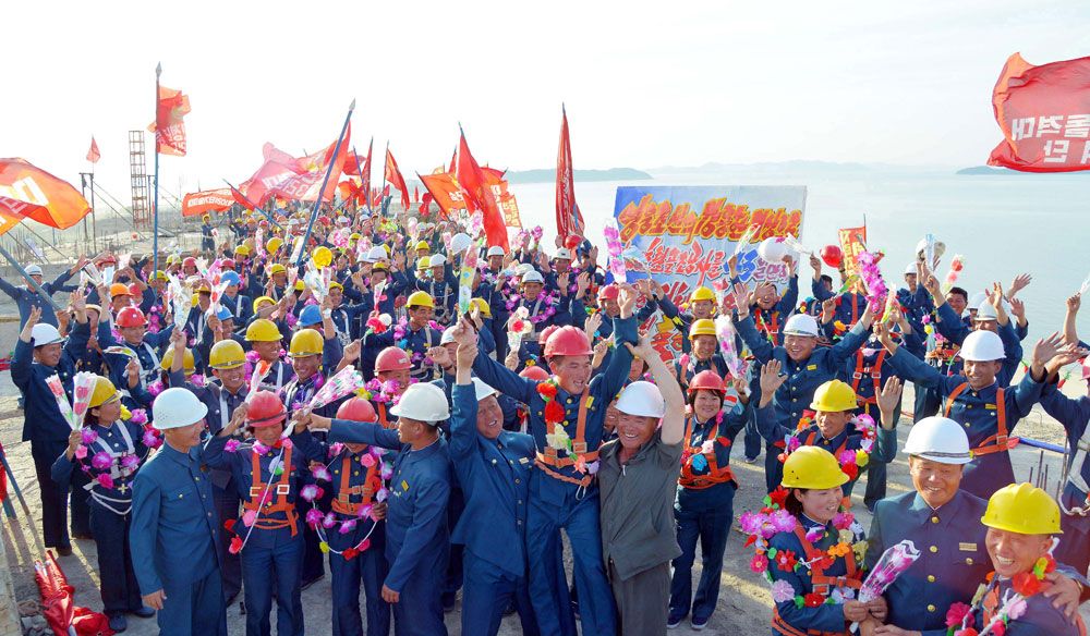 KCNA Report on Completion of Coastal Tourist Resort in Myongsasimni of Kalma Peninsula - Image 9