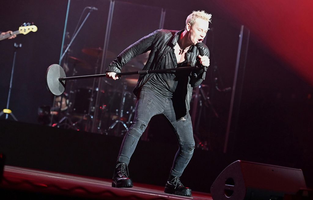 Russian Artistes Give Art Performance - Image 25