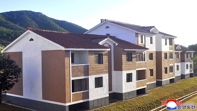 New houses built in Ongjin County, South Hwanghae Province - Image 4