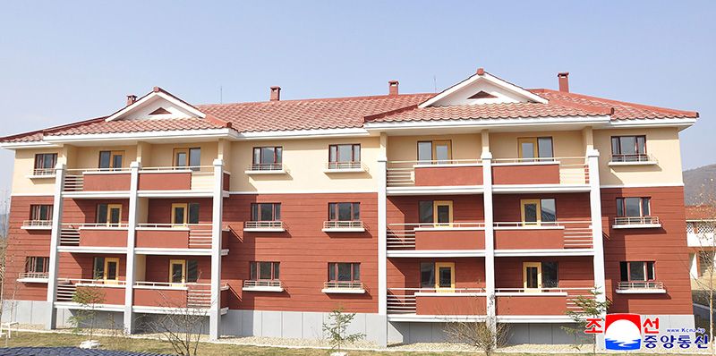 New houses built in rural villages of Ryanggang Province