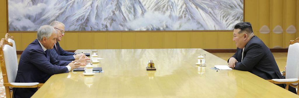 Respected Comrade Kim Jong Un Meets Speaker of State Duma of Russian Federation