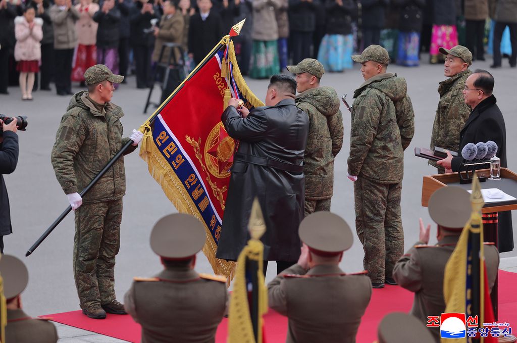 Today's News - Image 117