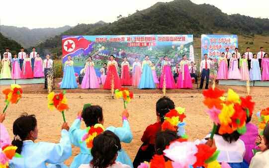New Houses Built in Changsong County of North Phyongan Province - Image 7