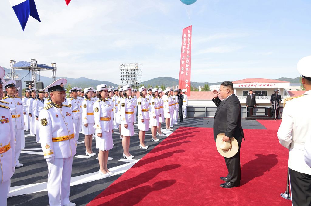 Vigorous Advance and Development of Revolution in Warship-building Industry and Modernization of Naval Forces in New Era Ceremony of Launching Destroyer of KPA Navy Takes Place with Splendour - Image 23