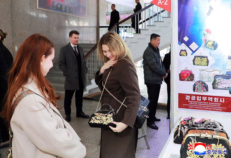 Pyongyang autumn international trade fair opens - Image 2