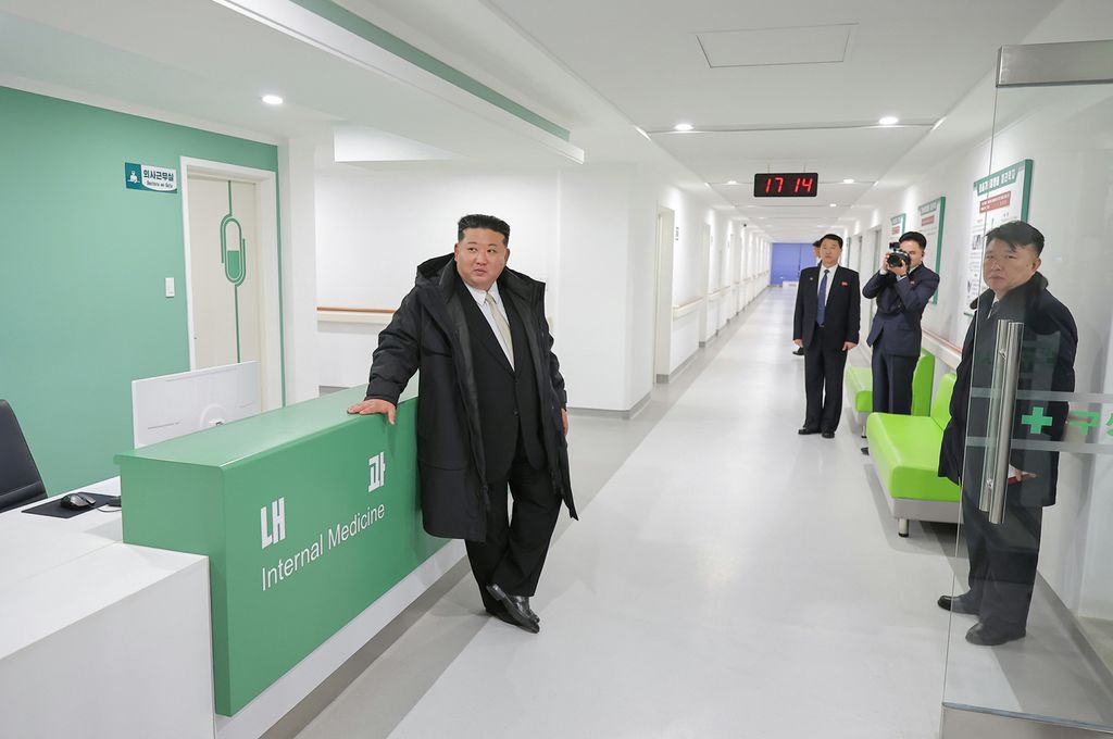 Inaugural Ceremony of Kusong City Hospital Held with Splendor - Image 13